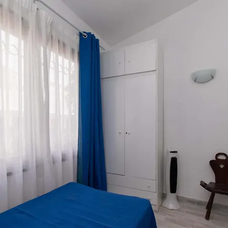 Apartamento Flores 6 - Three Bed *
