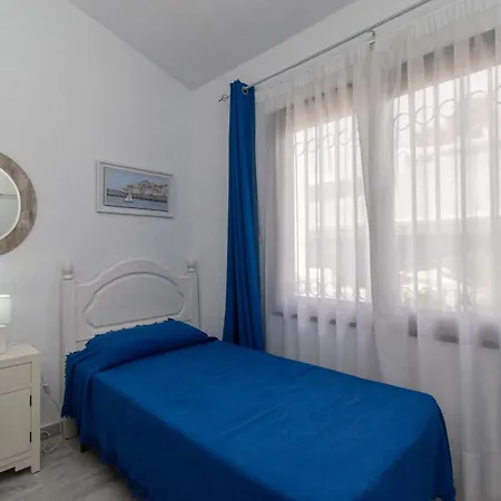 Flores 6 - Three Bed