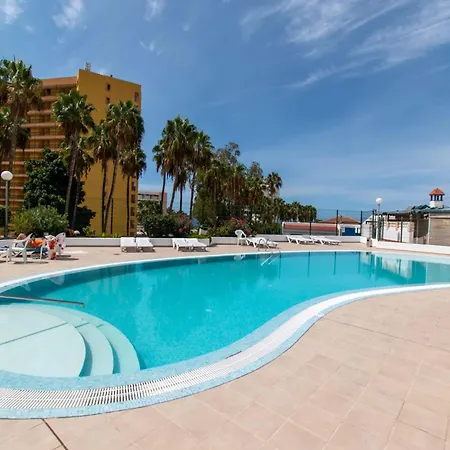 Flores 6 - Three Bed Playa Feñabe