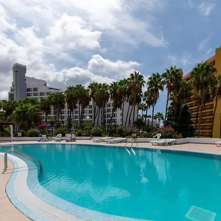Flores 6 - Three Bed Playa Feñabe