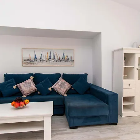 Flores 6 - Three Bed