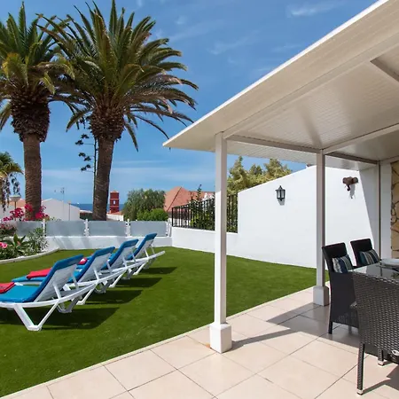 Flores 6 - Three Bed *